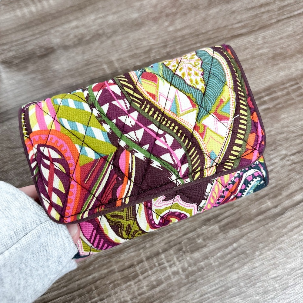 Vera Bradley RFID Riley Compact Wallet - Heirloom Paisley - NWT